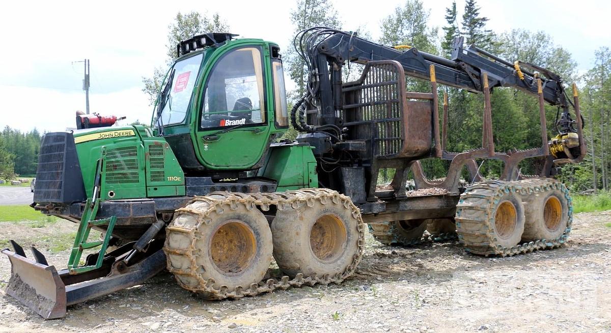 Used Timberjack 1110E