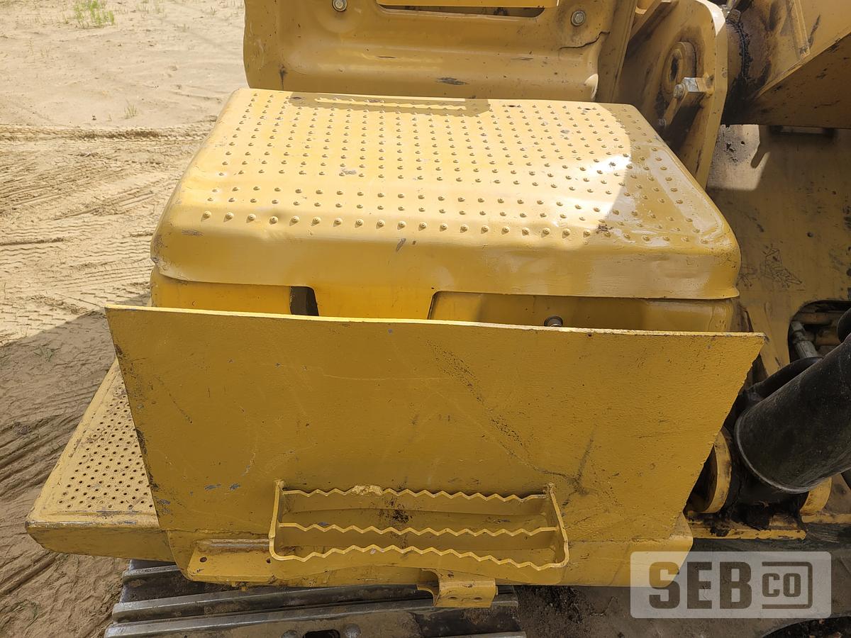 Used 2015 Caterpillar 326F