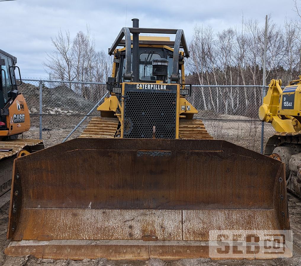 Used Caterpillar D6M 1998