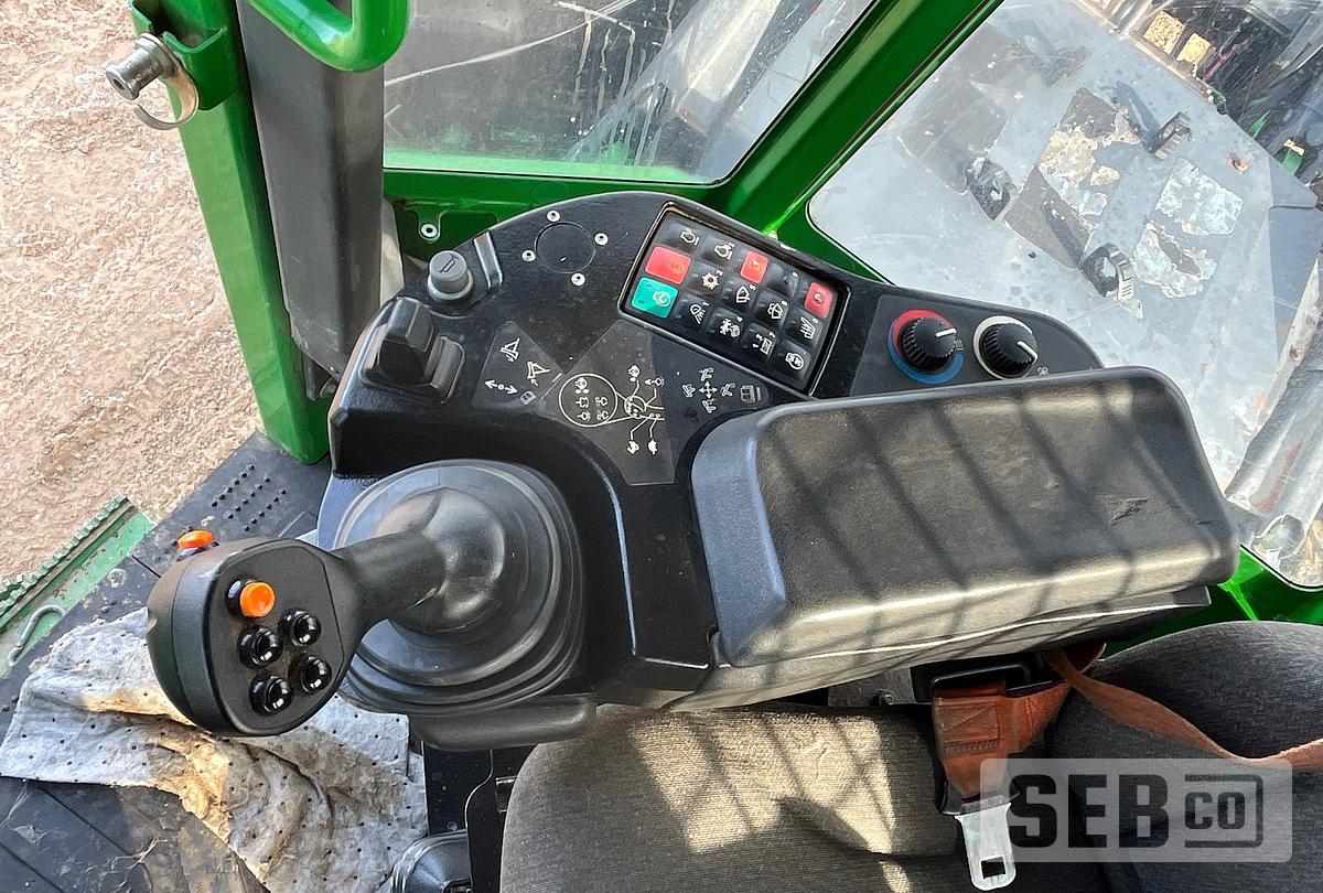 Used John Deere 848L