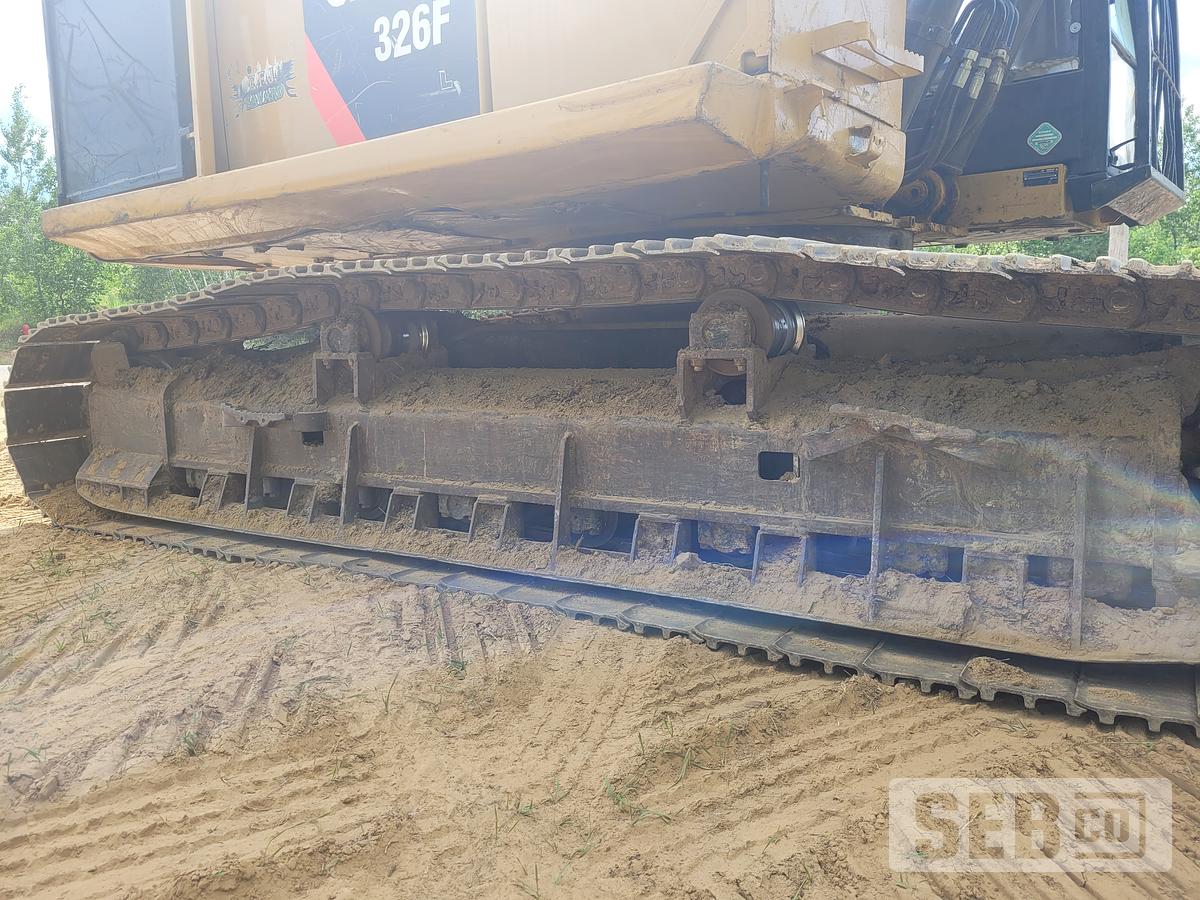 Used 2015 Caterpillar 326F