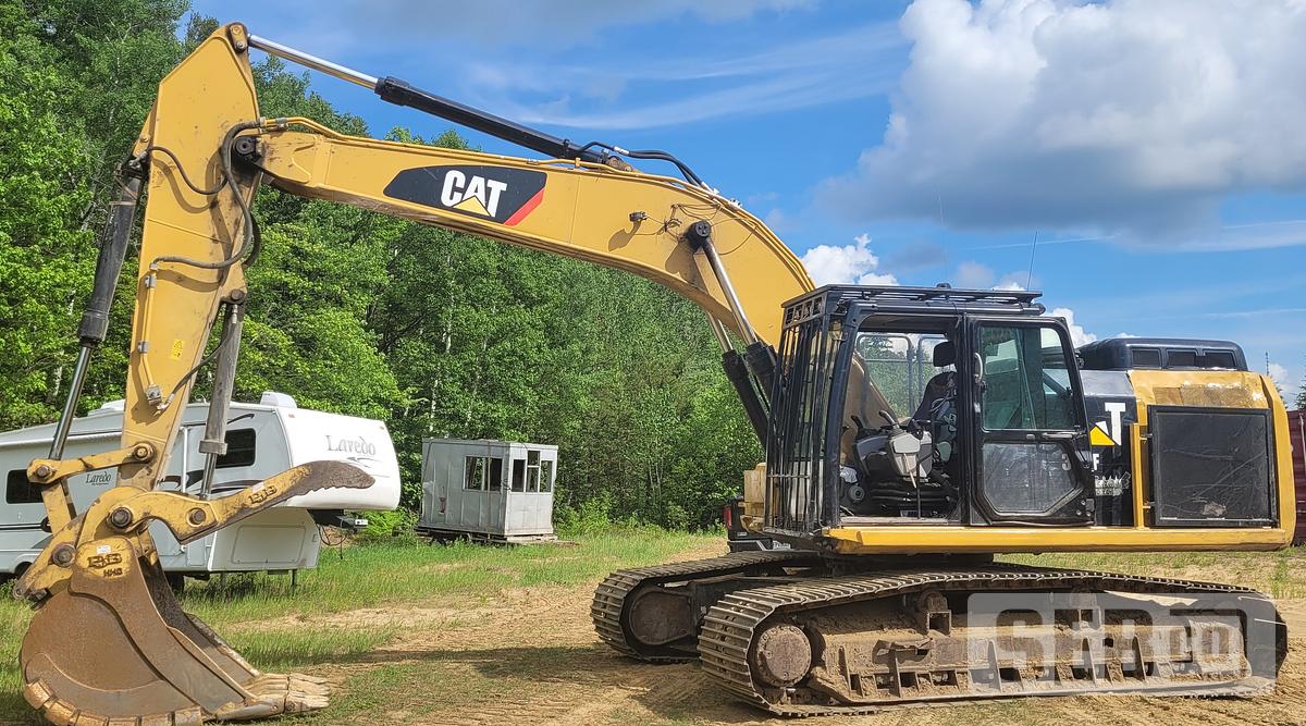 Used 2015 Caterpillar 326F