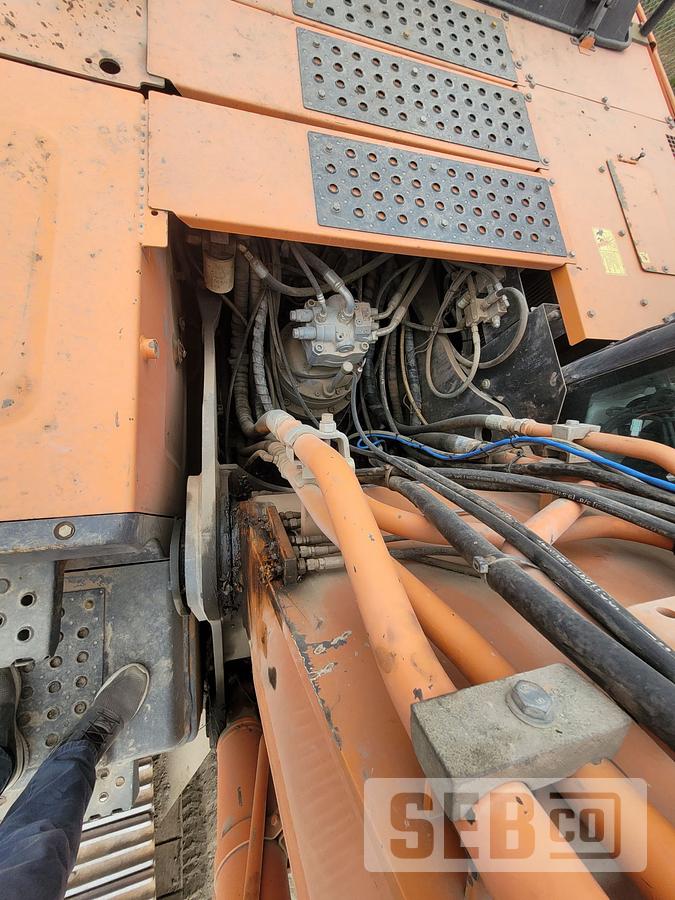 Used Hitachi ZX350
