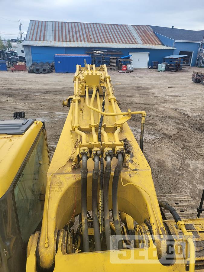 Used Komatsu PC750LC