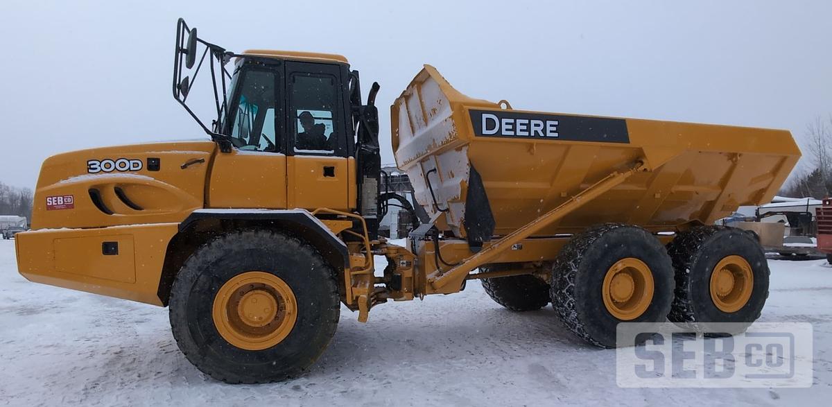 Used John Deere 300D