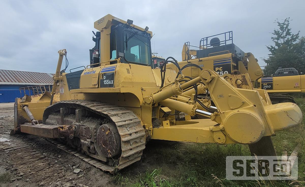 Used Komatsu D155