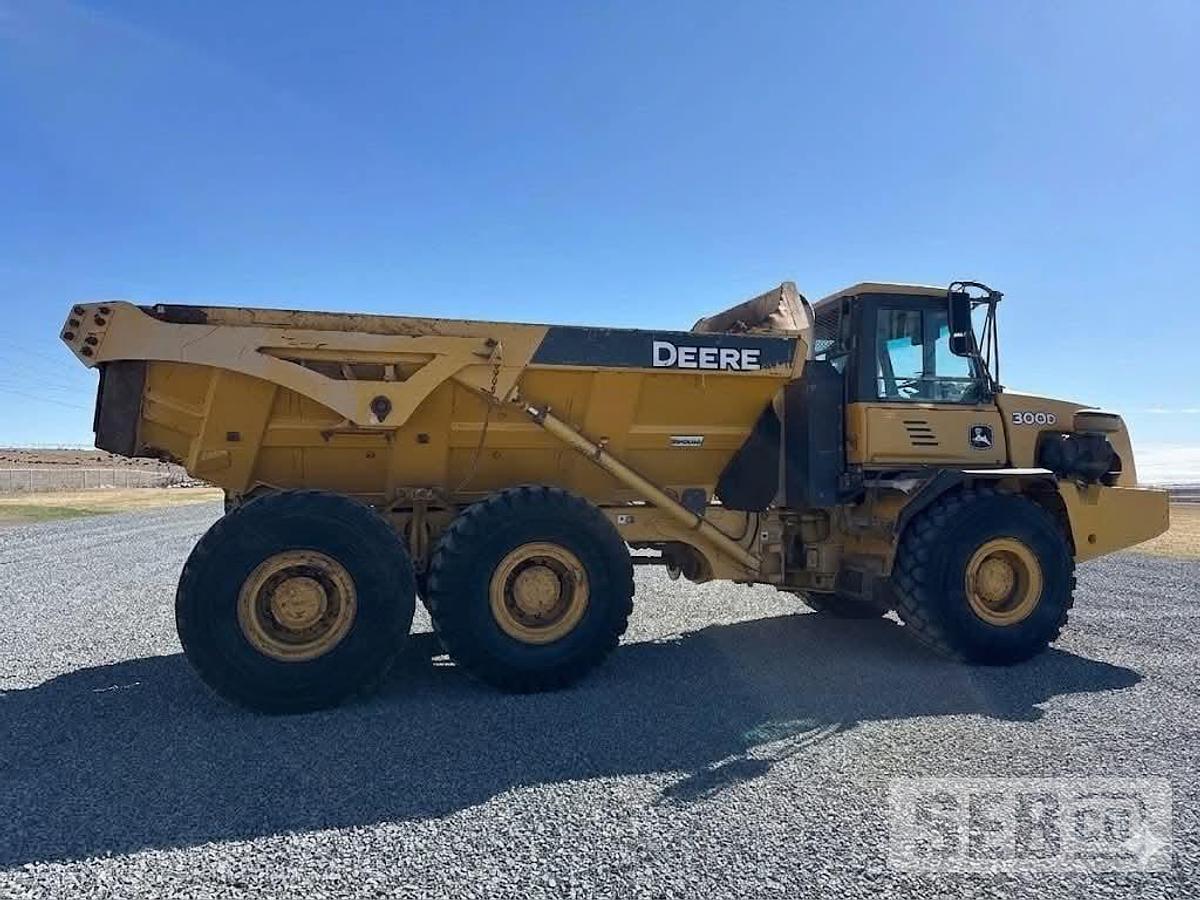 Used John Deere 300D 2013