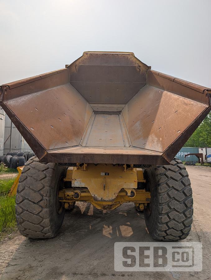 Used JOHN DEERE 350D 2006