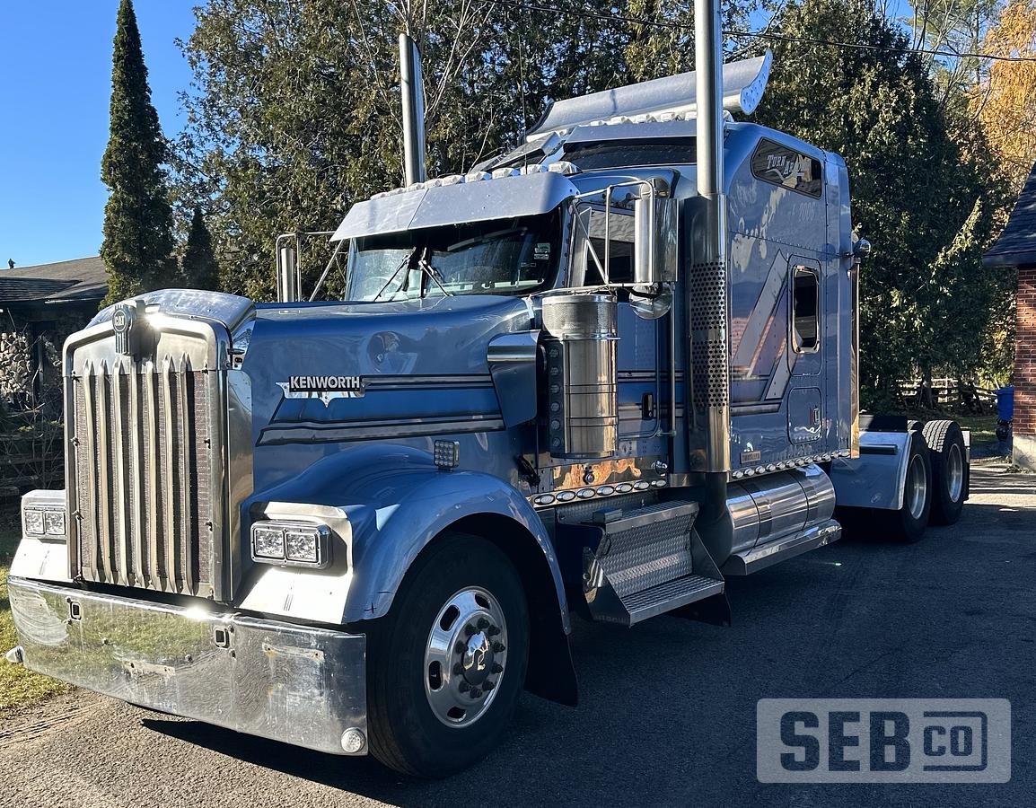 Used Kenworth W900