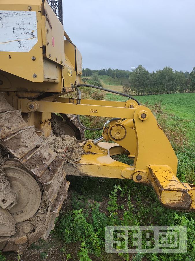 Used Caterpillar D6T