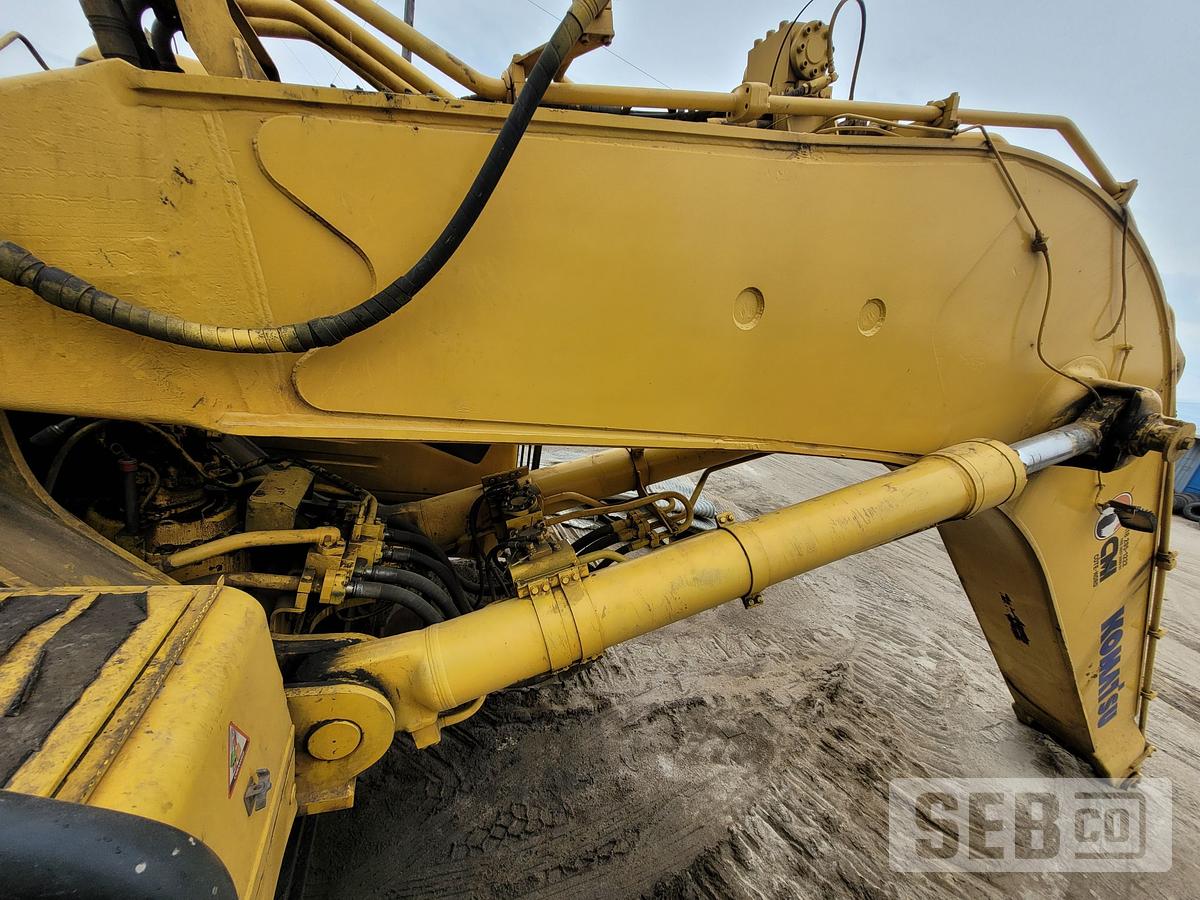 Used Komatsu PC750LC