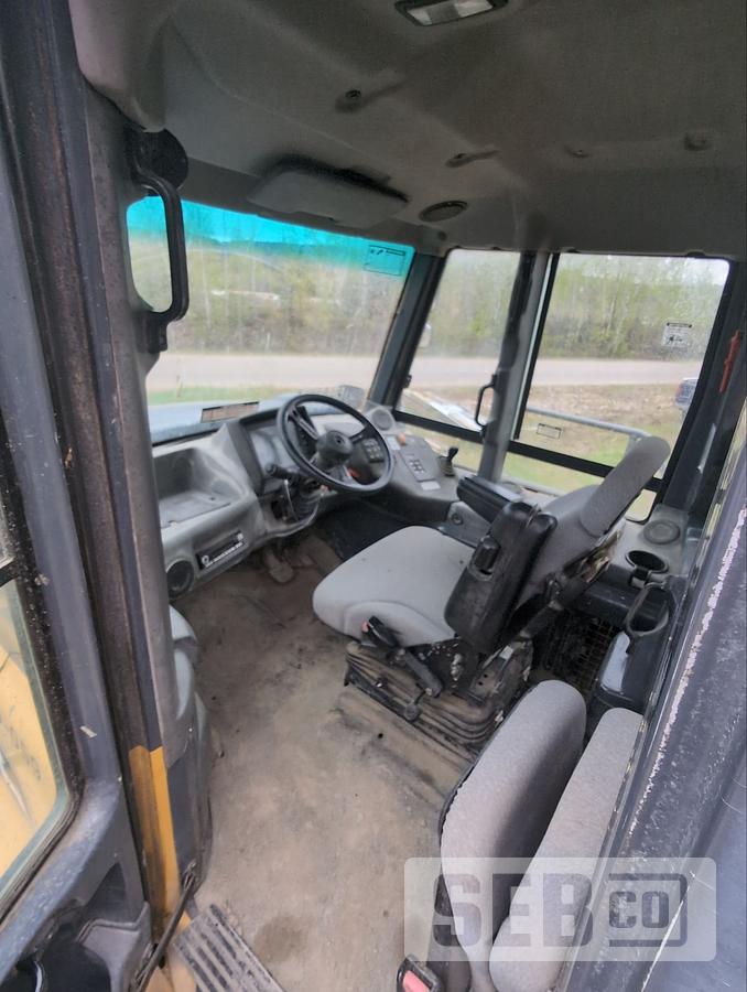 Used John Deere 400D