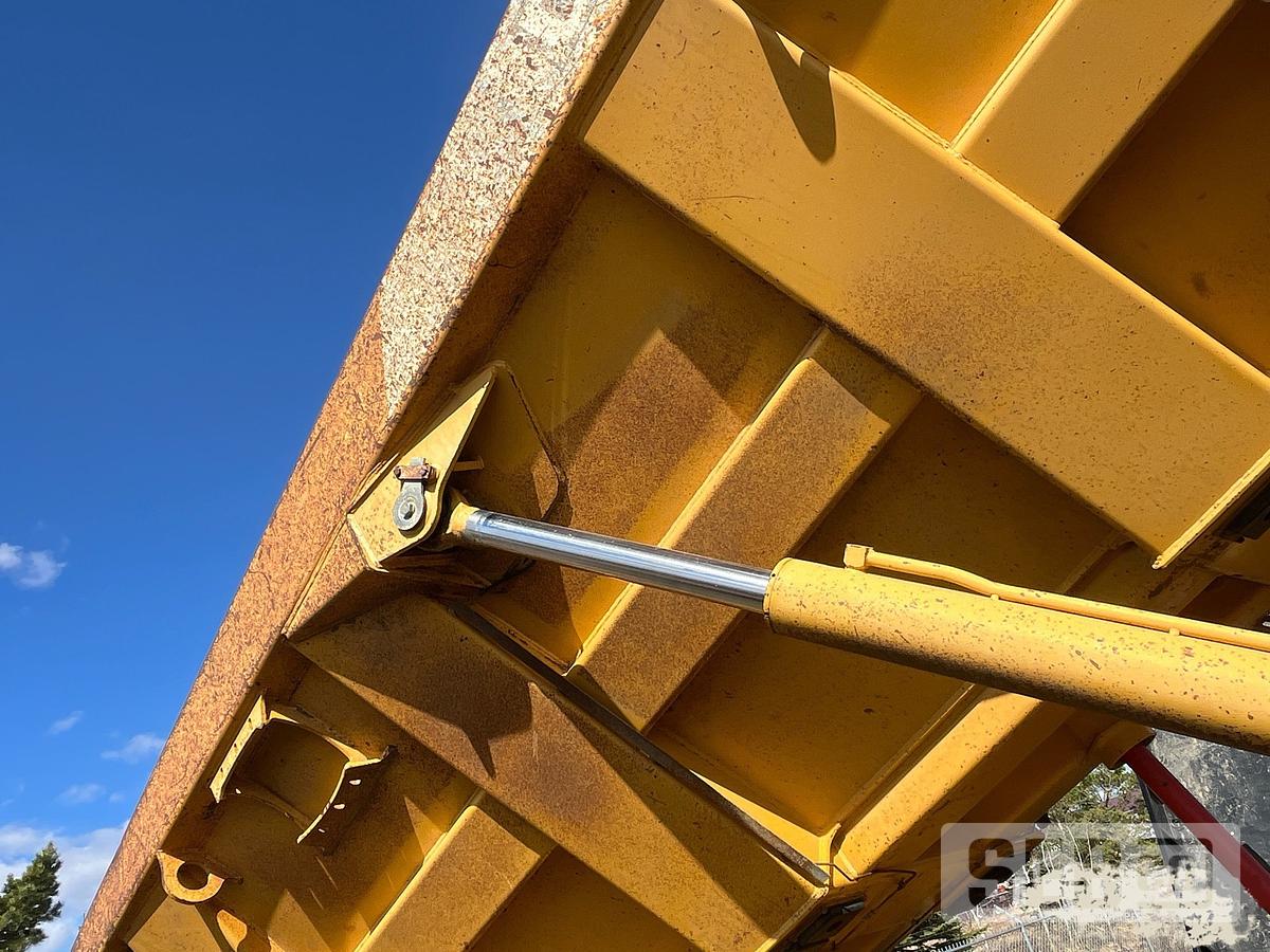 Used JOHN DEERE 350D 2006