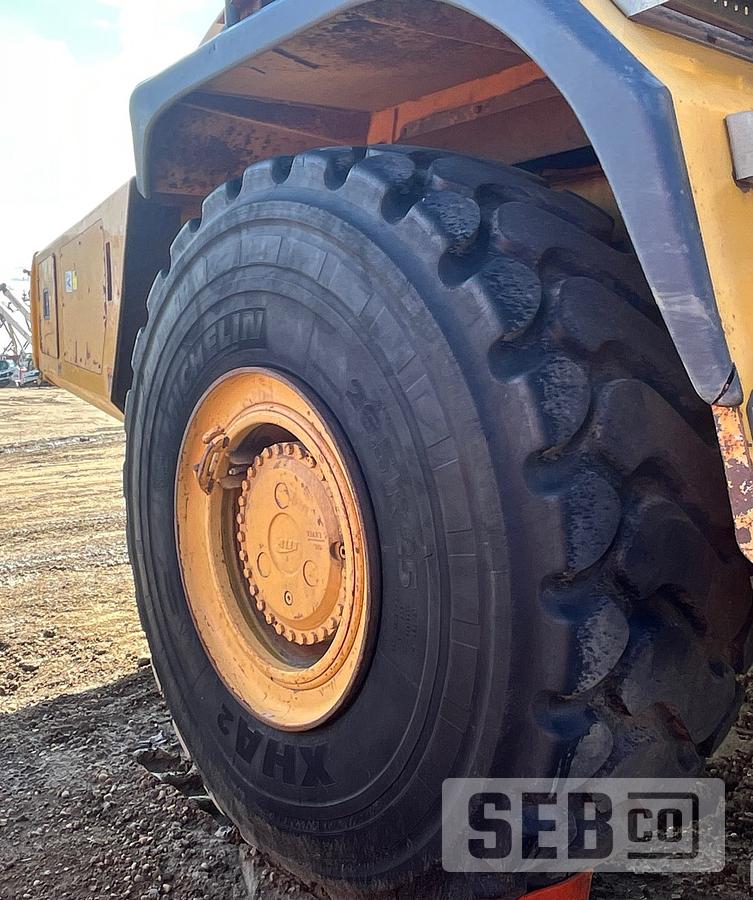 Used JOHN DEERE 350D 2006