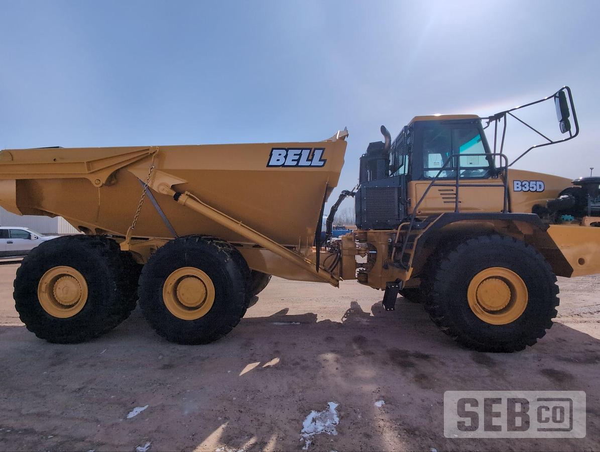 Used 2015 Bell B35D