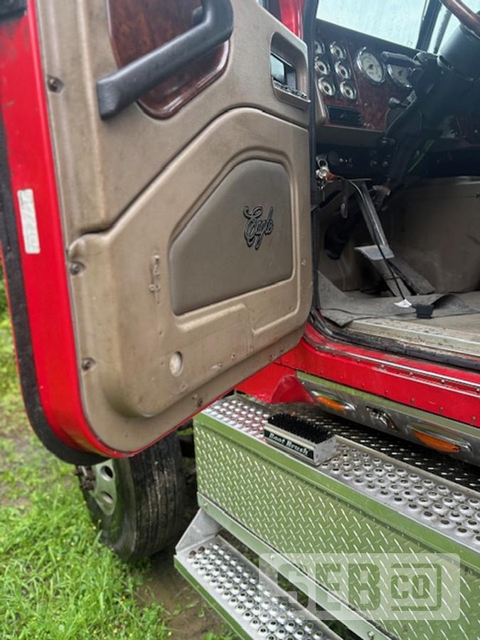 Used International 9900 Eagle