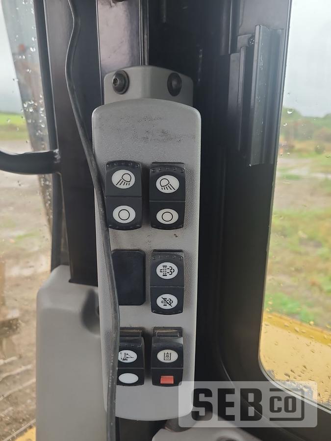 Used Caterpillar D6T