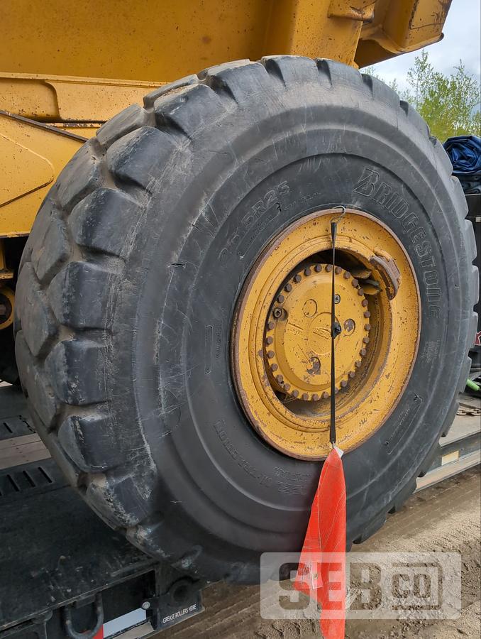 Used JOHN DEERE 350D 2006