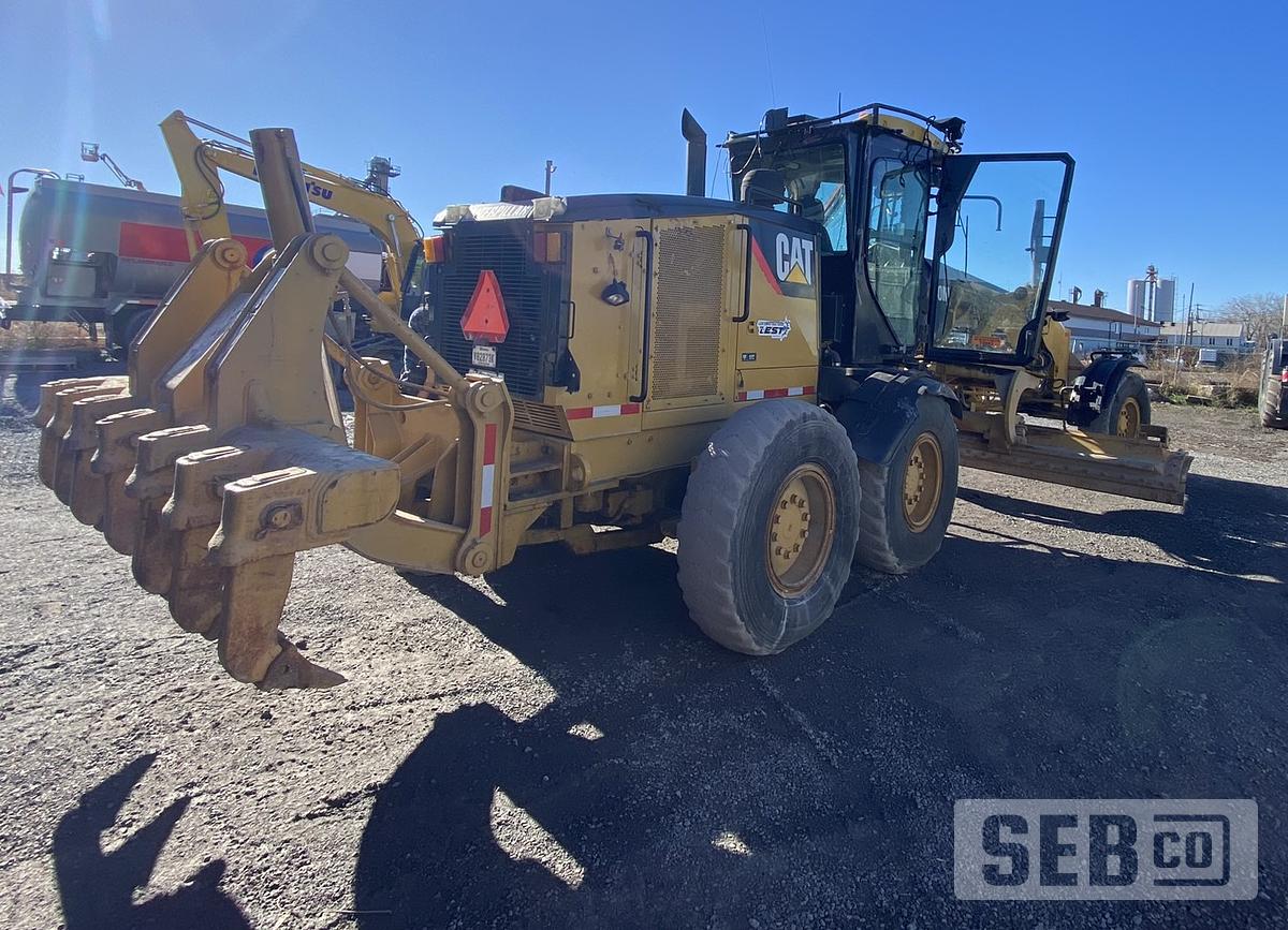 Used Caterpillar 140M 