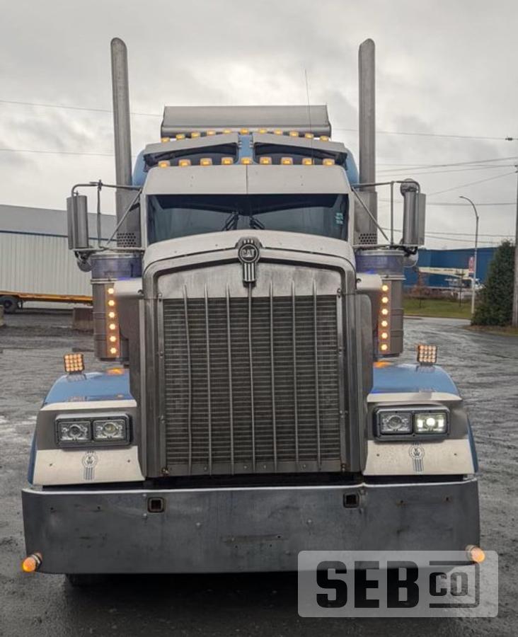 Used Kenworth W900