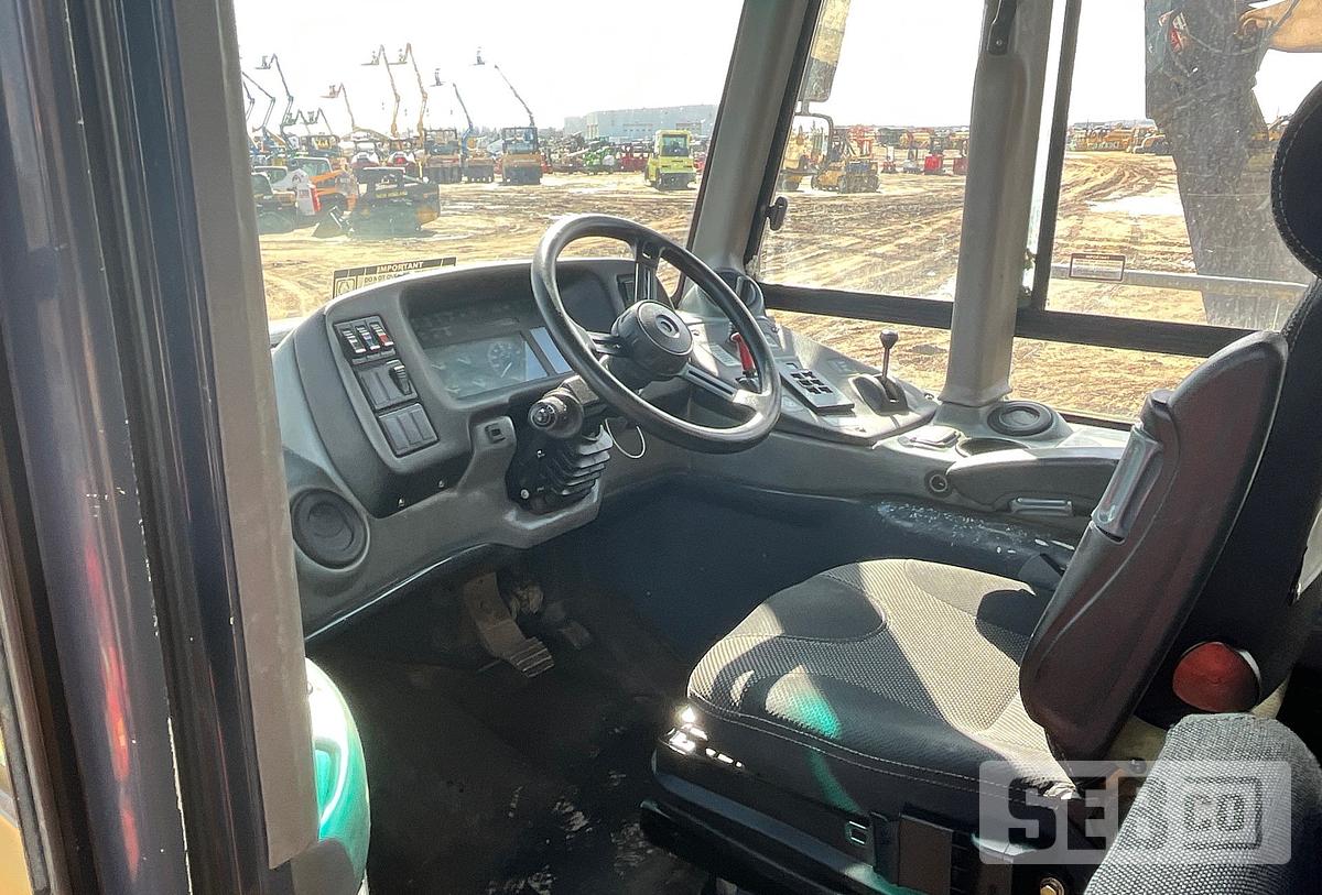 Used JOHN DEERE 350D 2006