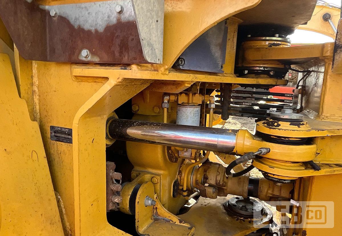 Used JOHN DEERE 350D 2006