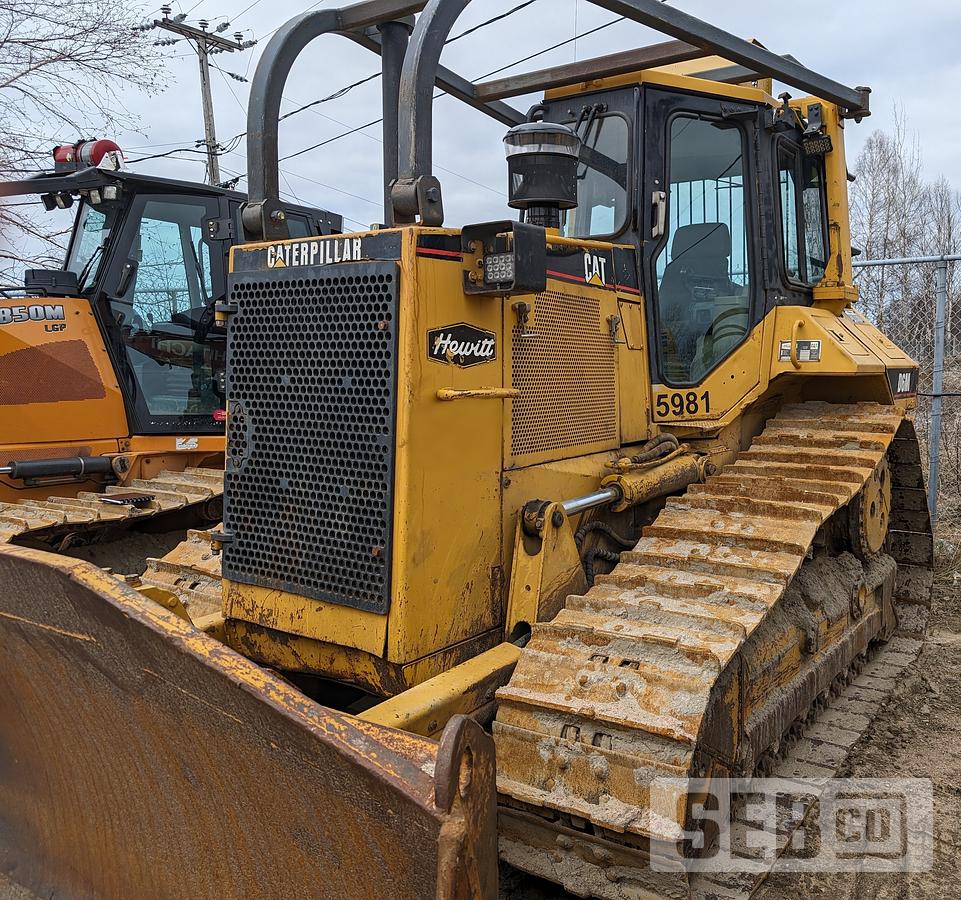 Used Caterpillar D6M 1998