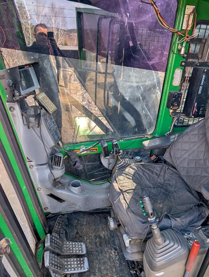 Used 2054 Warratah 622B