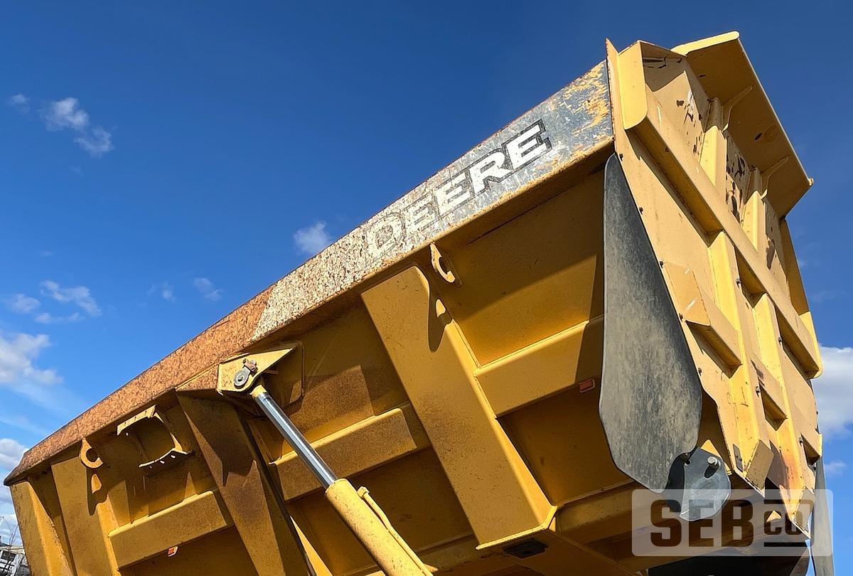 Used JOHN DEERE 350D 2006