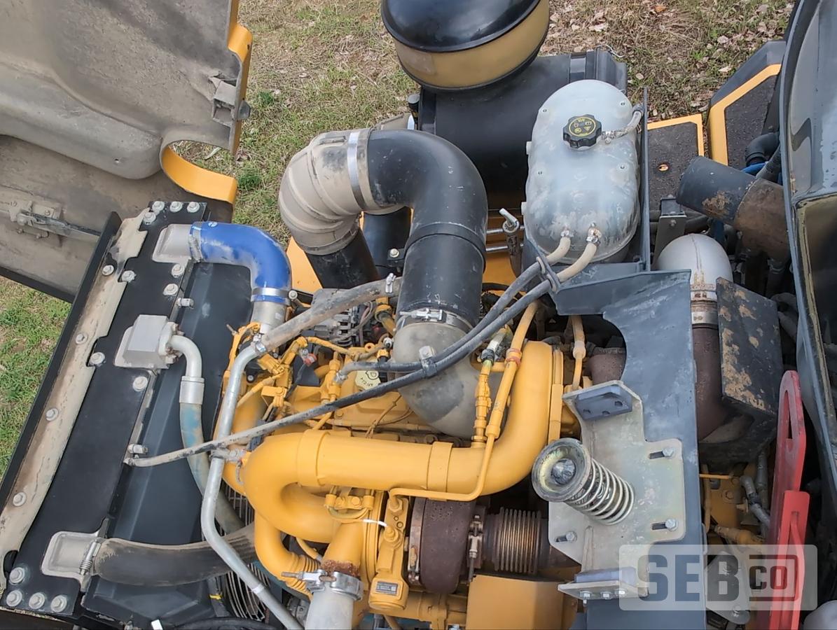 Used John Deere 250D 2015