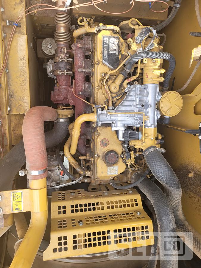 Used 2015 Caterpillar 326F