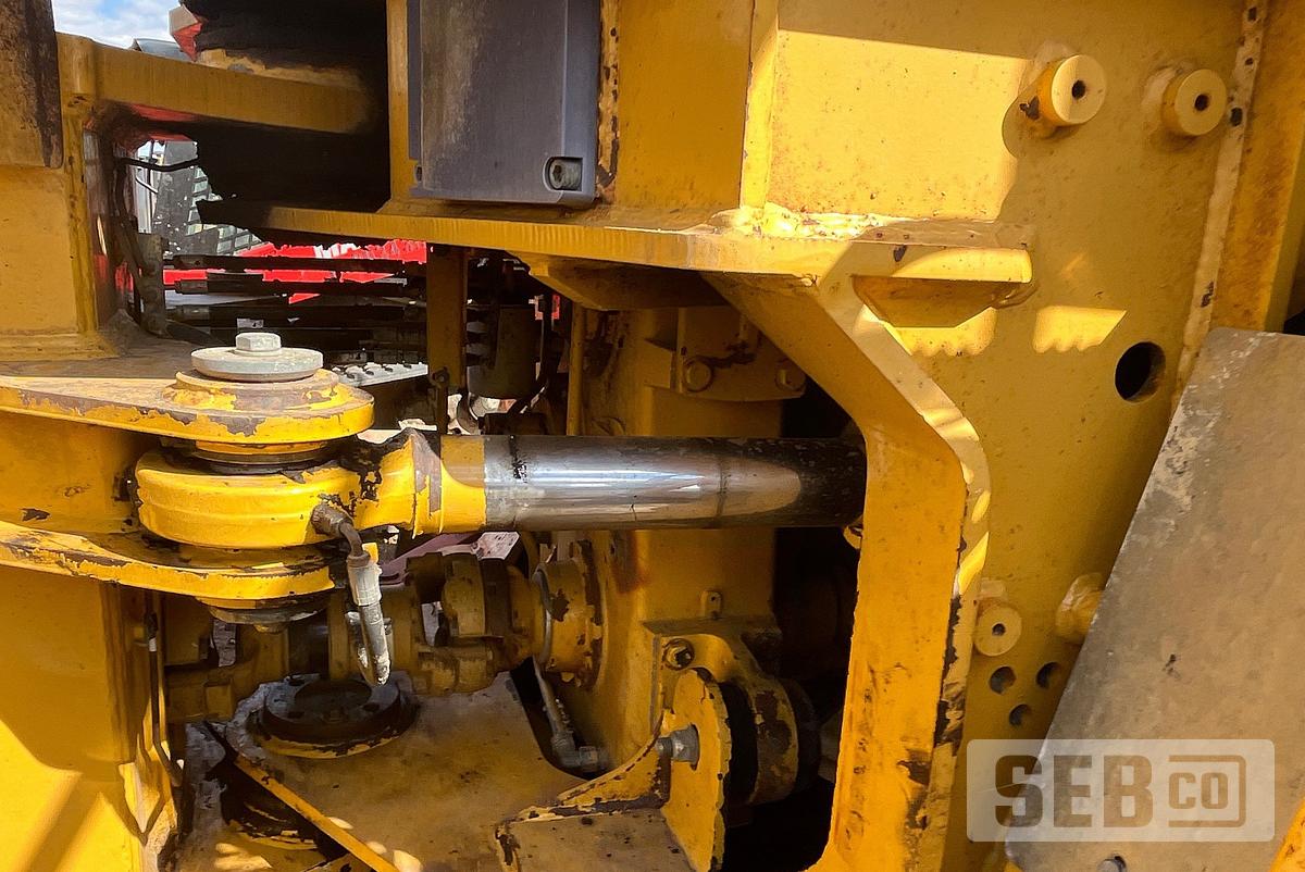 Used JOHN DEERE 350D 2006