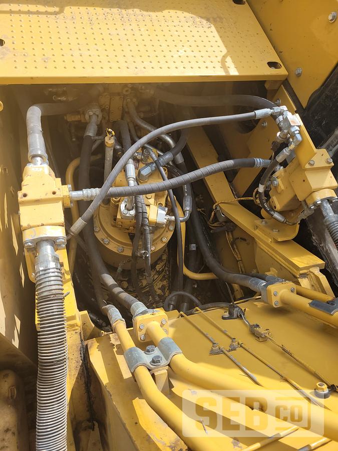 Used 2015 Caterpillar 326F