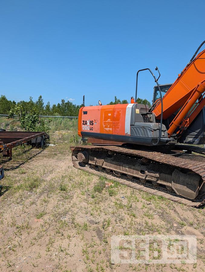 Used Hitachi ZX200LC-3