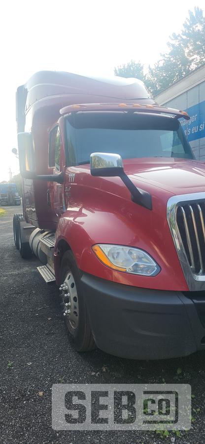 Used International LT625