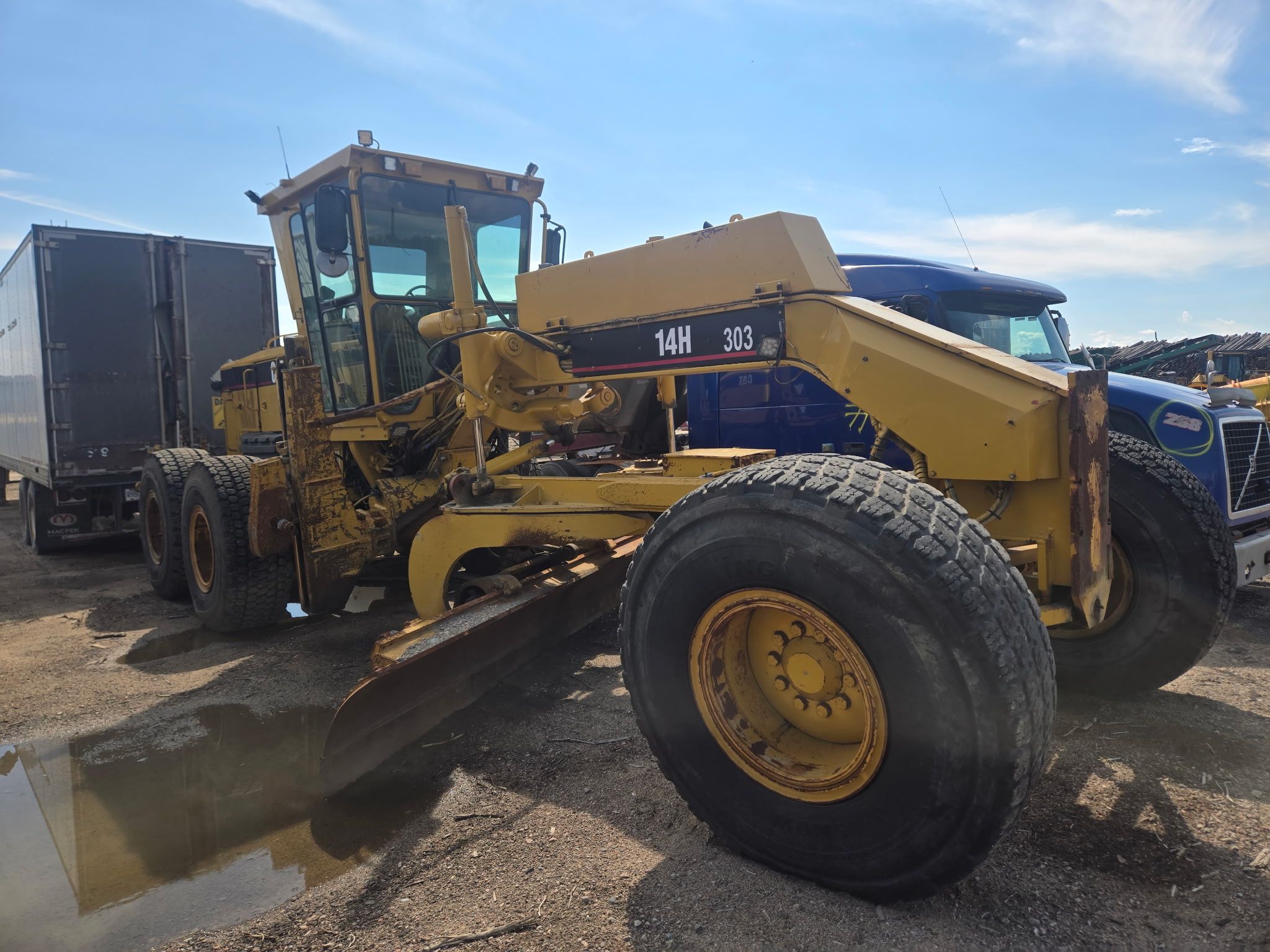 Used Caterpillar 14H 2005