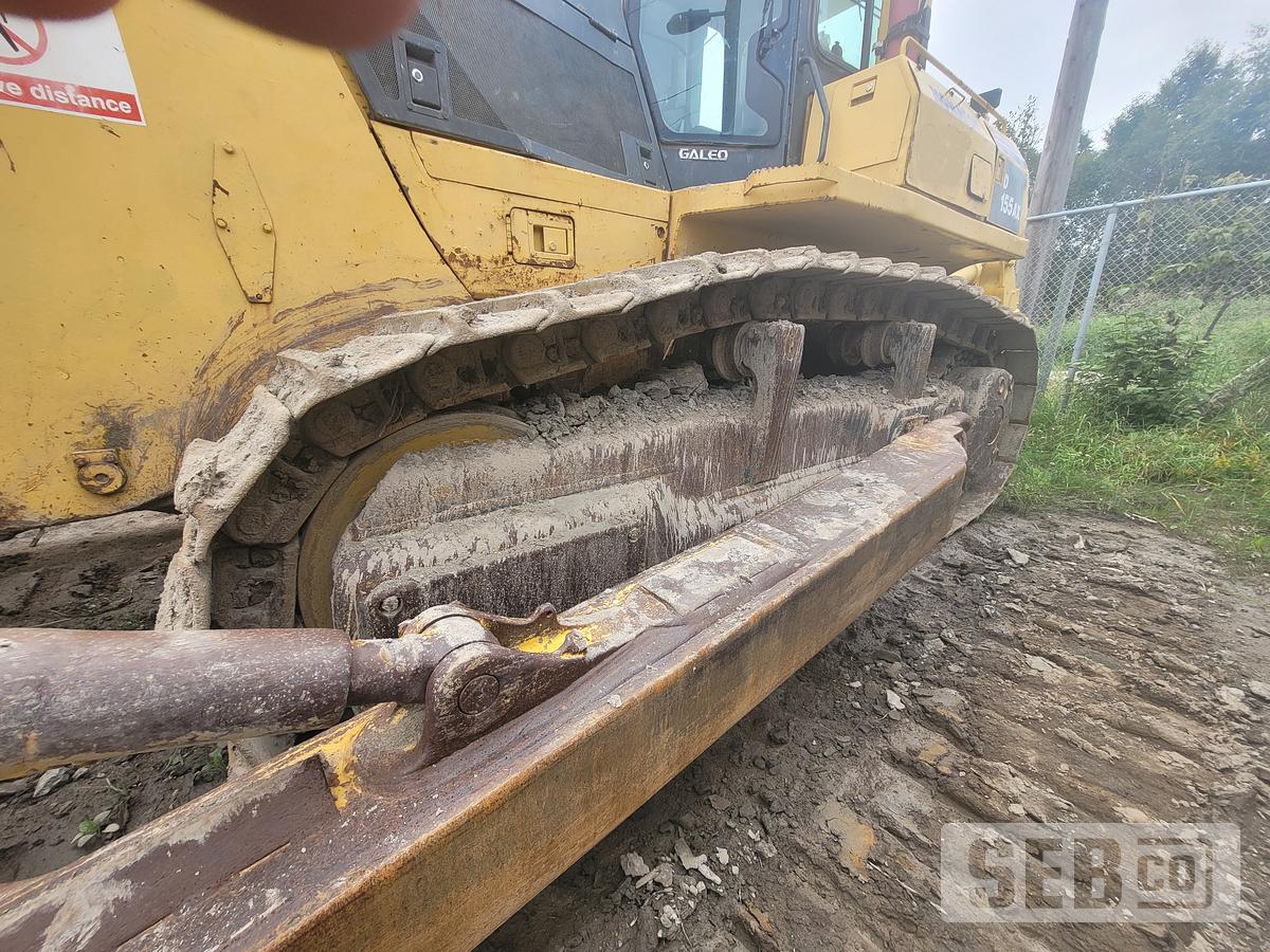 Used Komatsu D155