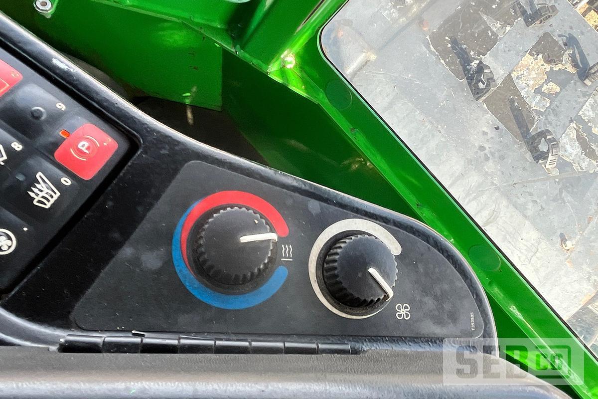 Used John Deere 848L