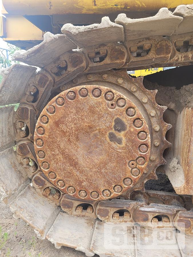 Used Komatsu PC750LC