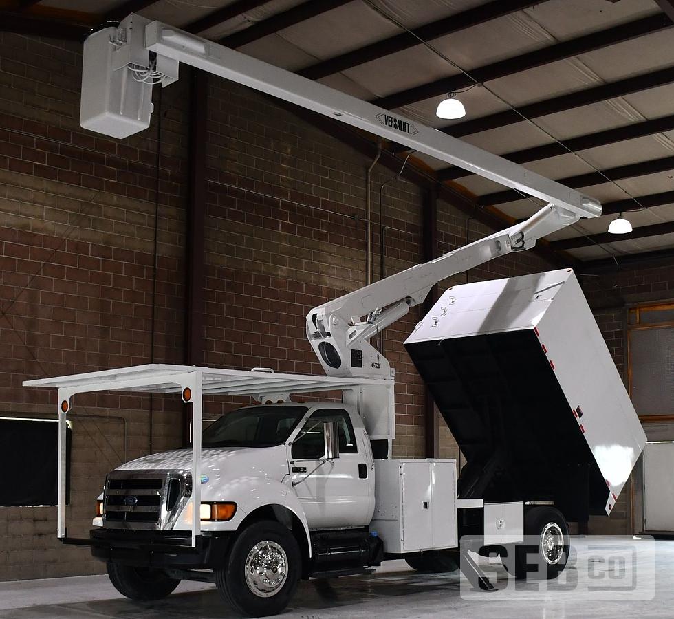 Used 2013 FORD F-750, 11' SOUTHCO FORESTRY BODY, VERSALIFT V0260REV-02