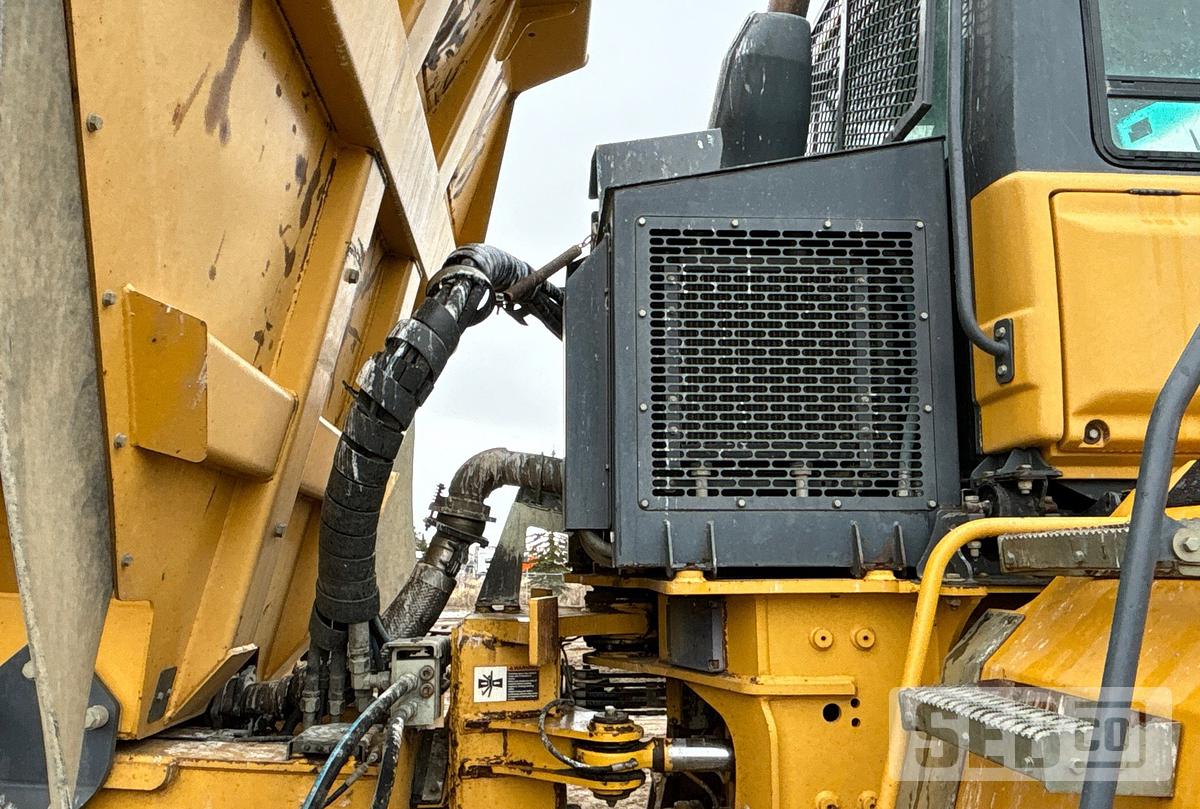 Used John Deere 400D 