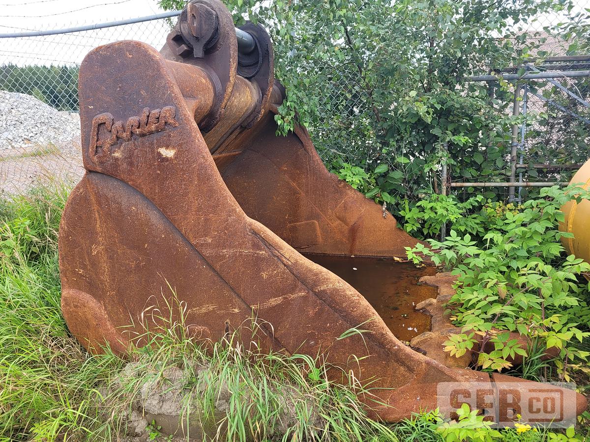 Used Komatsu PC750LC