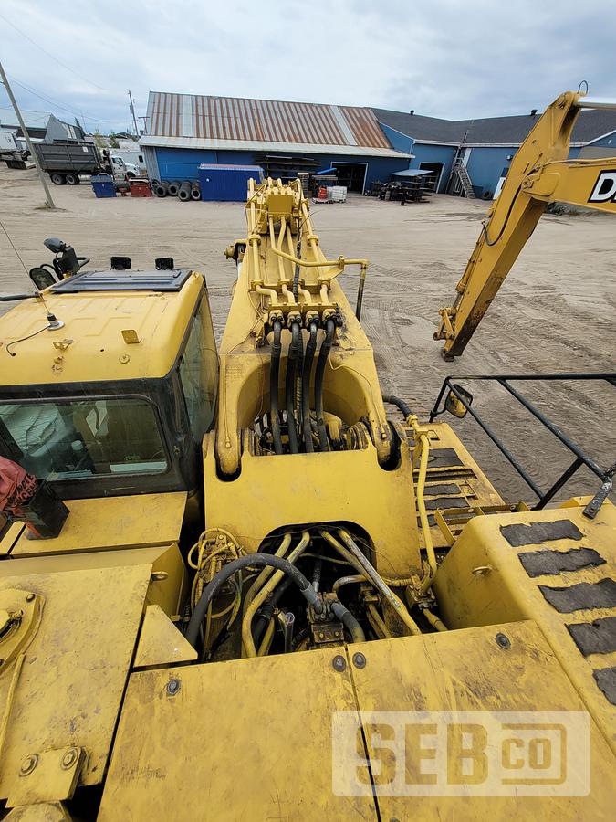 Used Komatsu PC750LC