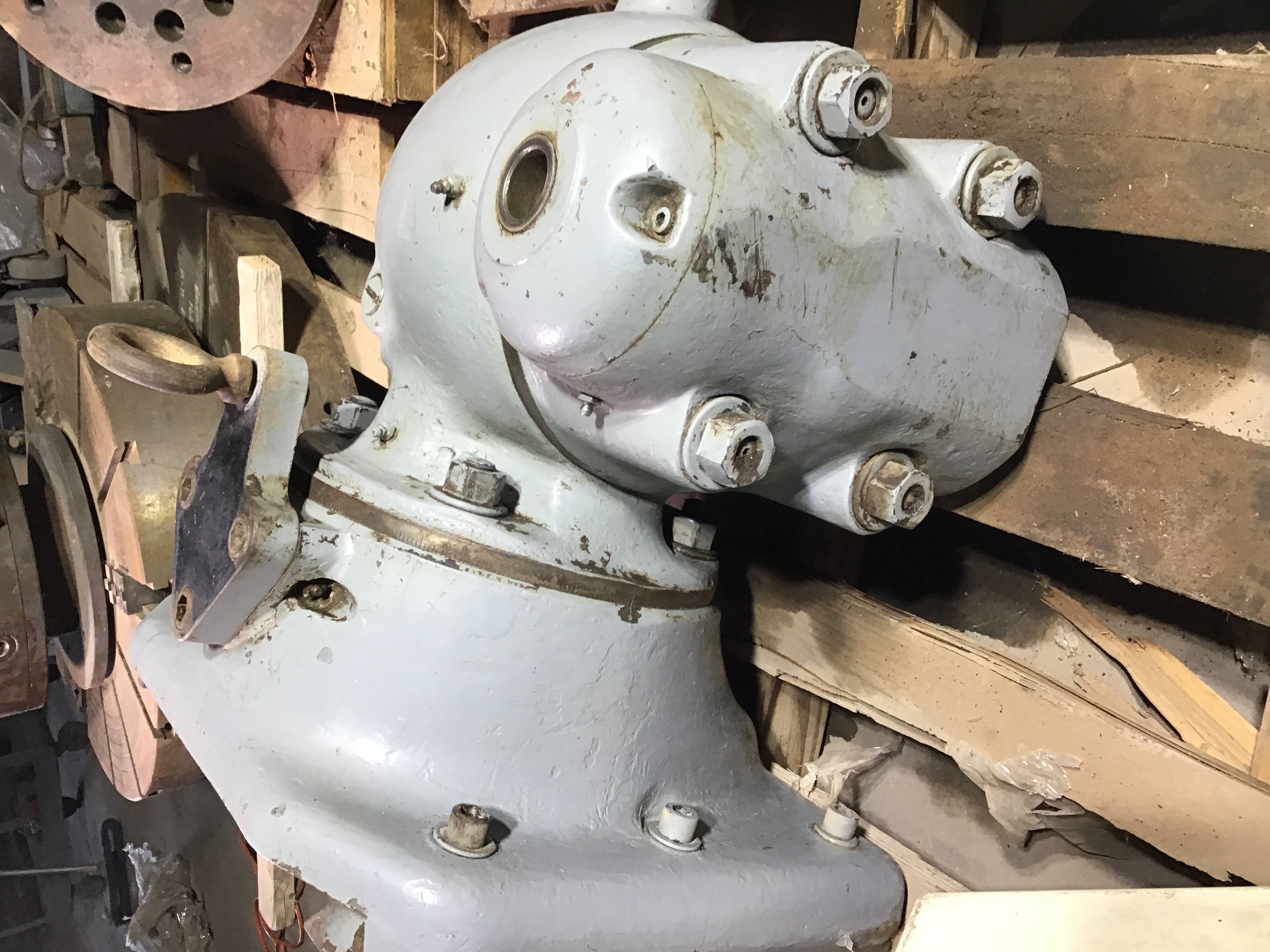 Used Kearney & Trecker Vertical Head
