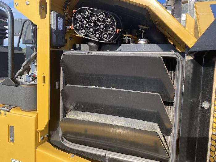 Usato 2016 CATERPILLAR AP 300F