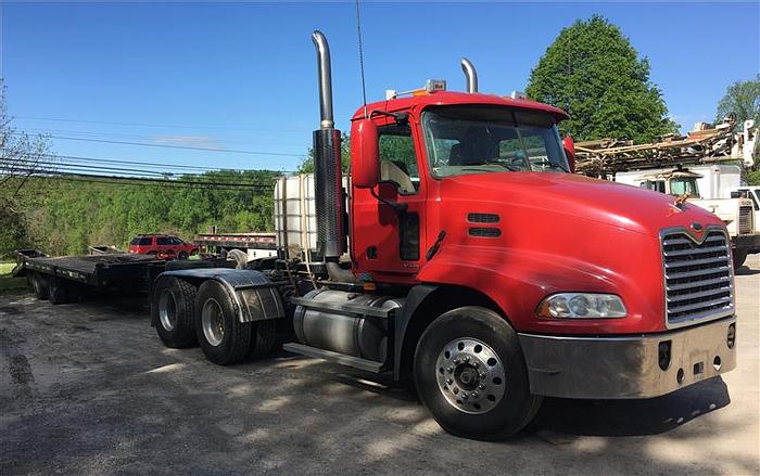 Used 2005 Mack Vision CXN613 Truck - Sold