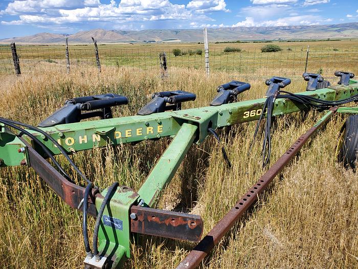 Used John Deere 3600 One-Way Plow - 6 Bottom