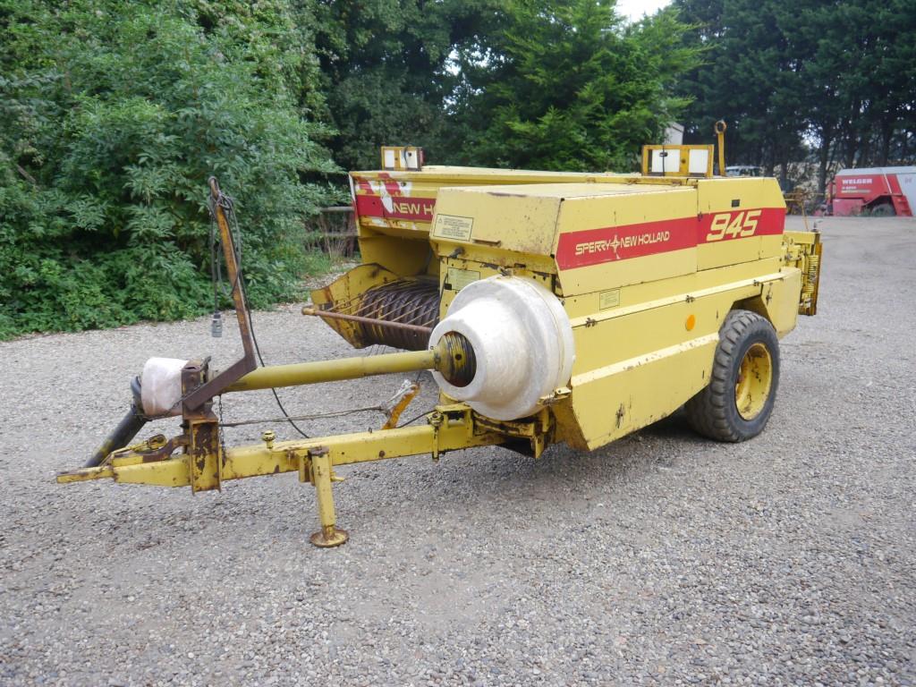 Used New Holland 945 Conventional Baler