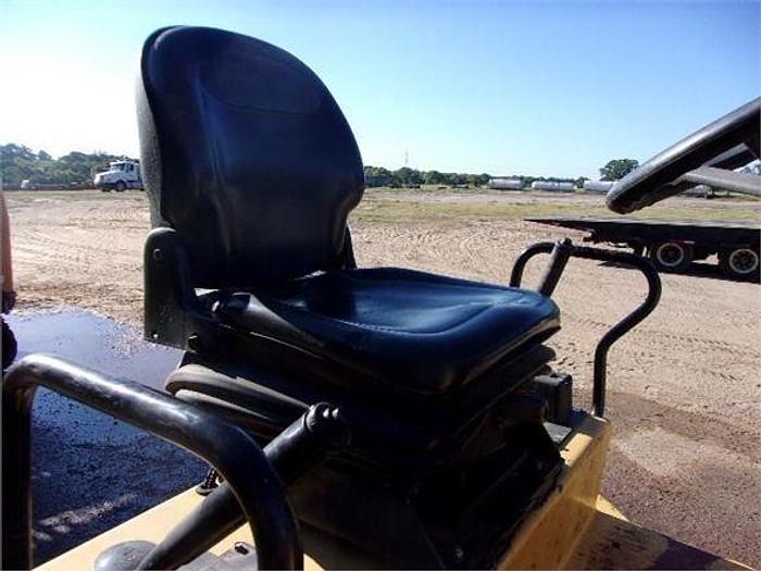 Used 2005 DYNAPAC CC142