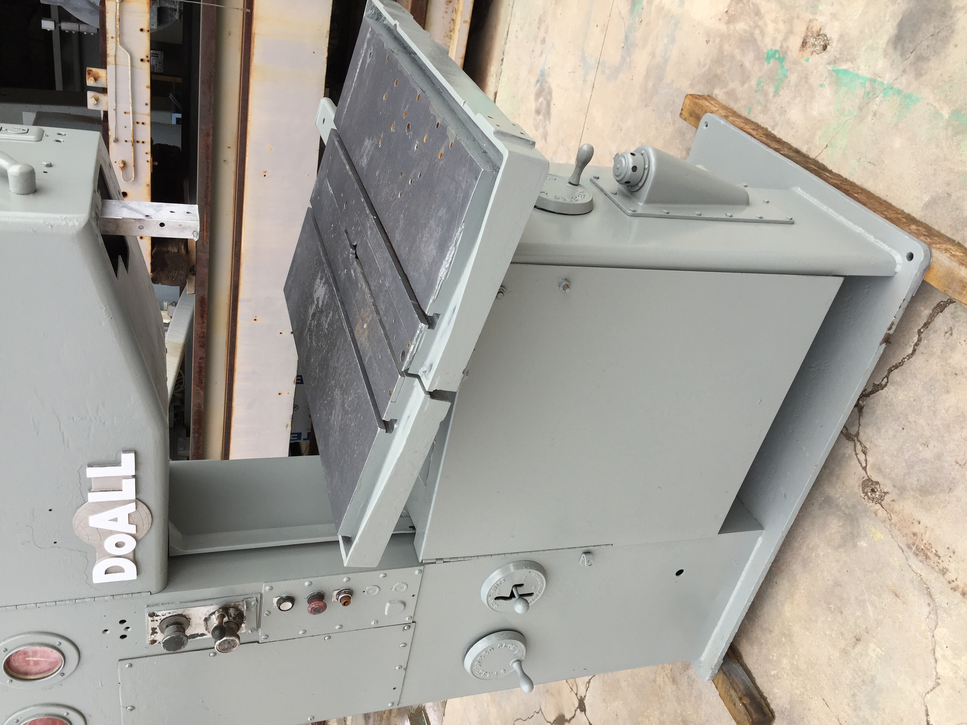 Used 26” DoAll Mdl. 2612-2H Vert. Band Saw; Pwr. Feed Tbl.